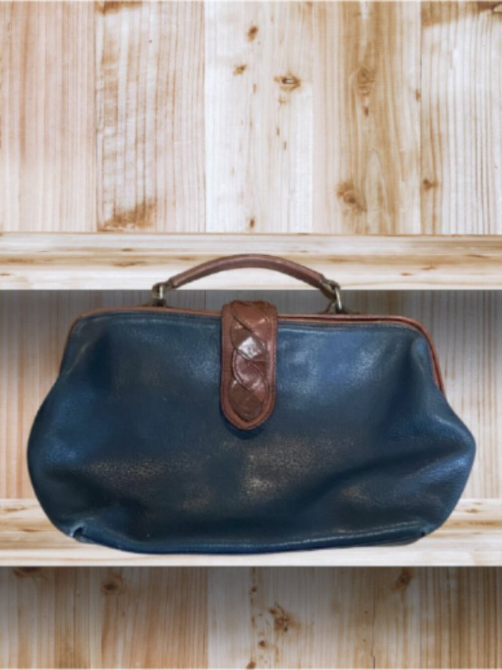 Giani Bernini vintage green leather top handle bag